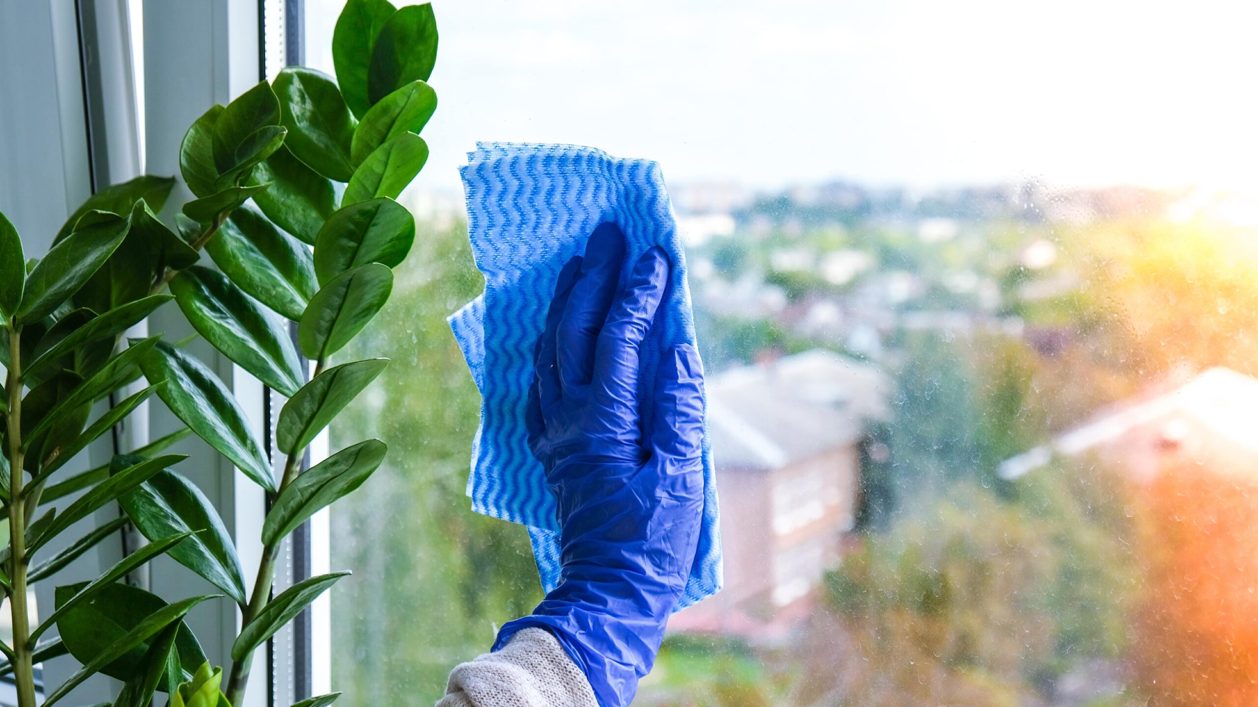 Erfarne renholdere fra Lågen Renhold tilbyr bedriftsvask Kongsberg for et rent arbeidsmiljø